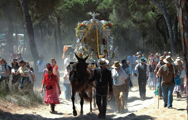 DOÑANA | Peregrinación de la Hermandad de Sanlúcar de Barrameda al Rocío